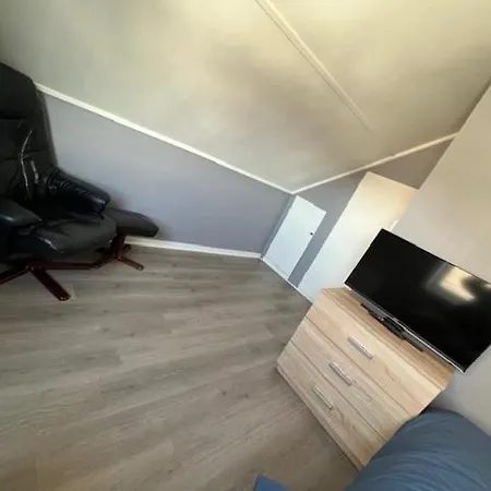 Gæstehus Stor Funksjonell Bolig Med Bat Kjøpsvik