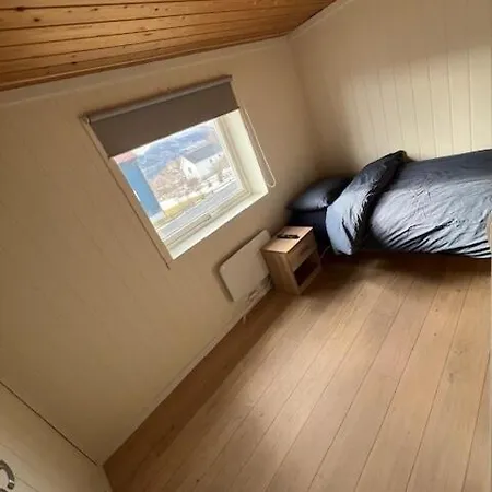 Stor Funksjonell Bolig Med Bat بيت ضيافة *