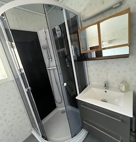 Stor Funksjonell Bolig Med Bat Gæstehus *