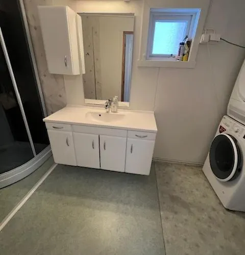 Gæstehus Stor Funksjonell Bolig Med Bat *