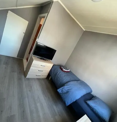 Stor Funksjonell Bolig Med Bat Gæstehus Kjøpsvik