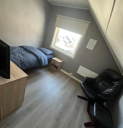 Stor Funksjonell Bolig Med Bat * Kjøpsvik