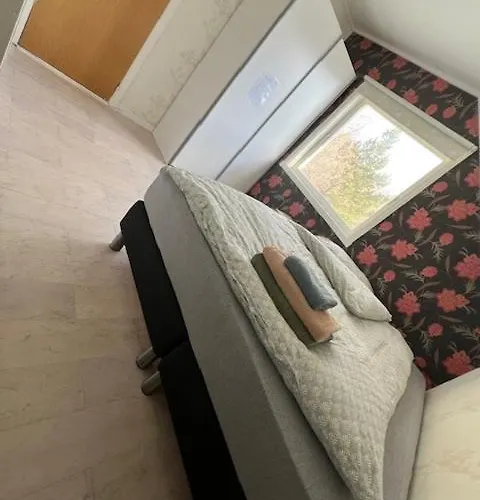 Stor Funksjonell Bolig Med Bat