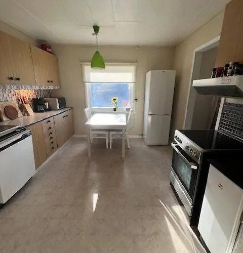 Stor Funksjonell Bolig Med Bat