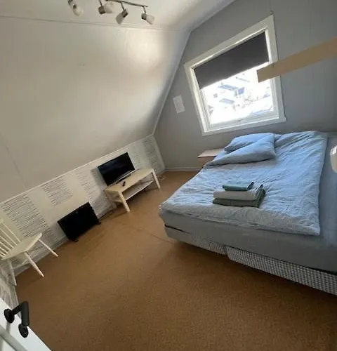 Stor Funksjonell Bolig Med Bat Maison d'hôtes *